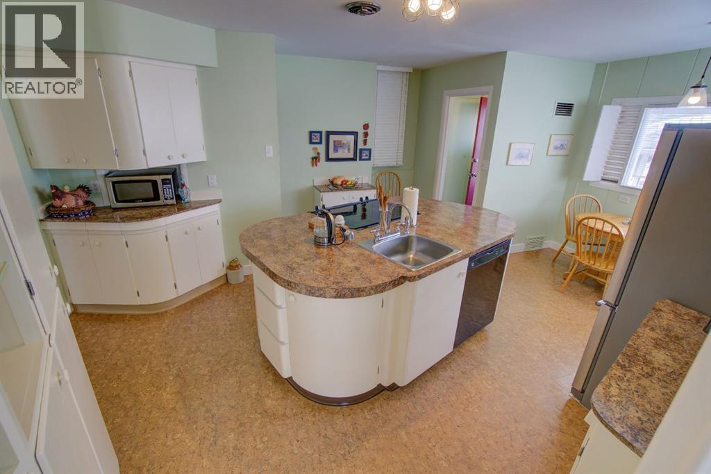 4312 2 Street W, Claresholm, Alberta  T0L 0T0 - Photo 12 - A2290718