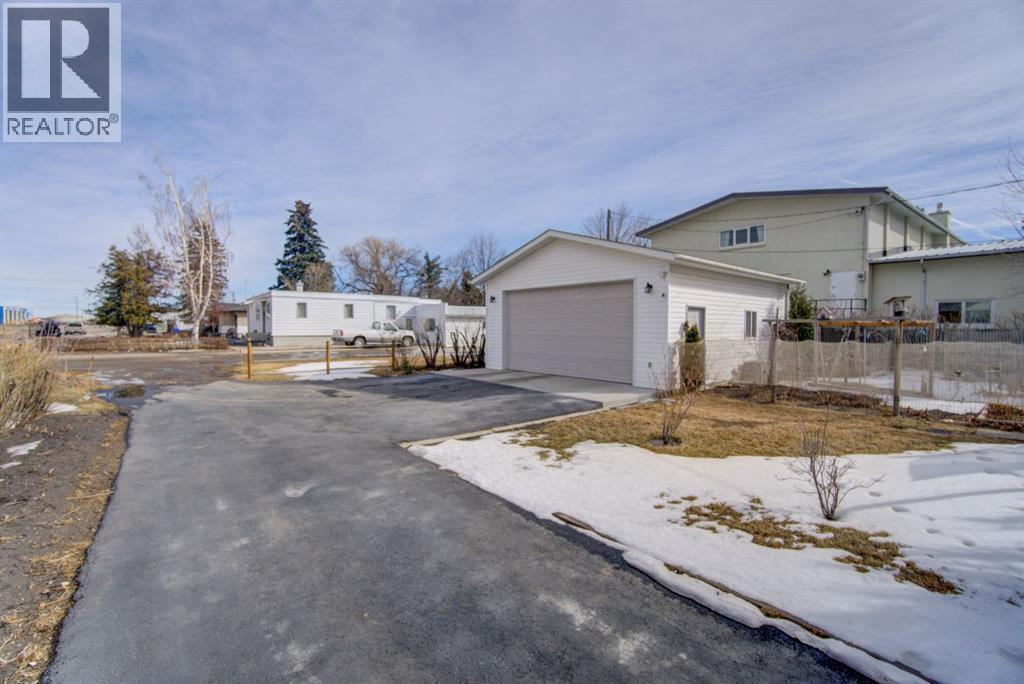 4312 2 Street W, Claresholm, Alberta  T0L 0T0 - Photo 32 - A2290718