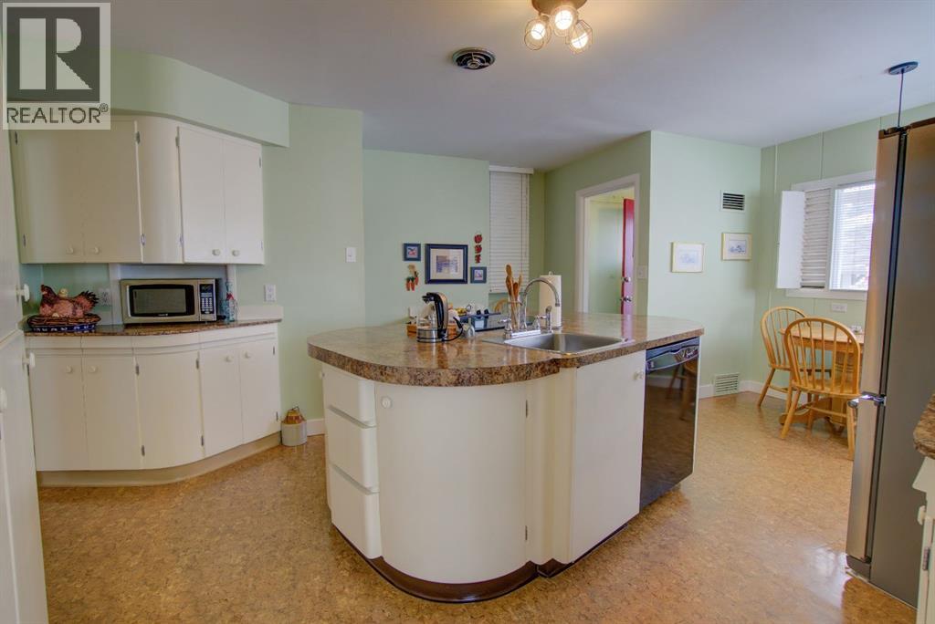 4312 2 Street W, Claresholm, Alberta  T0L 0T0 - Photo 11 - A2290718