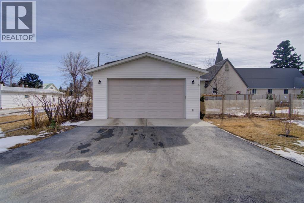 4312 2 Street W, Claresholm, Alberta  T0L 0T0 - Photo 31 - A2290718