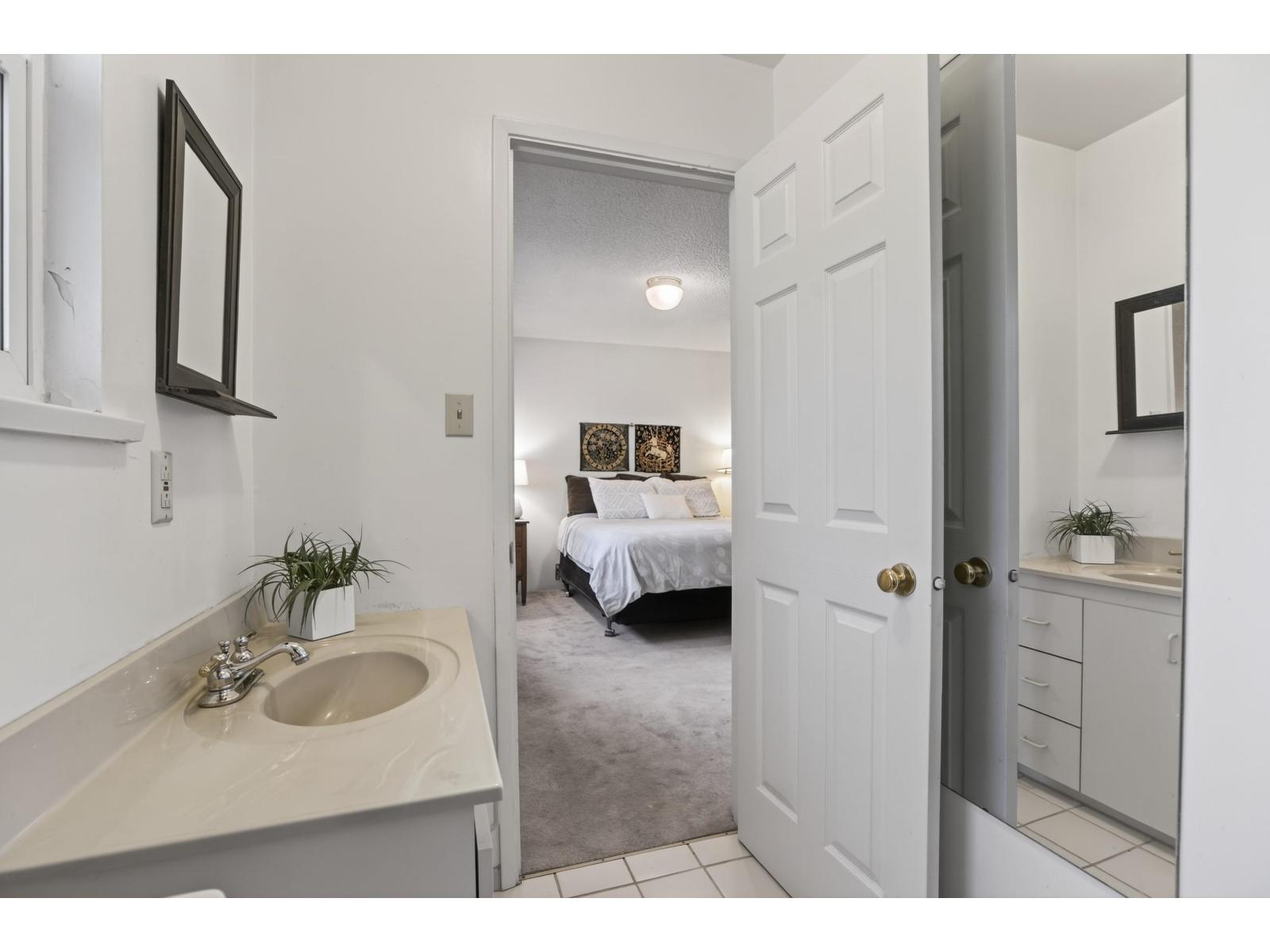 12337 Seacrest Drive, Surrey, British Columbia  V4A 3J8 - Photo 18 - R3097693