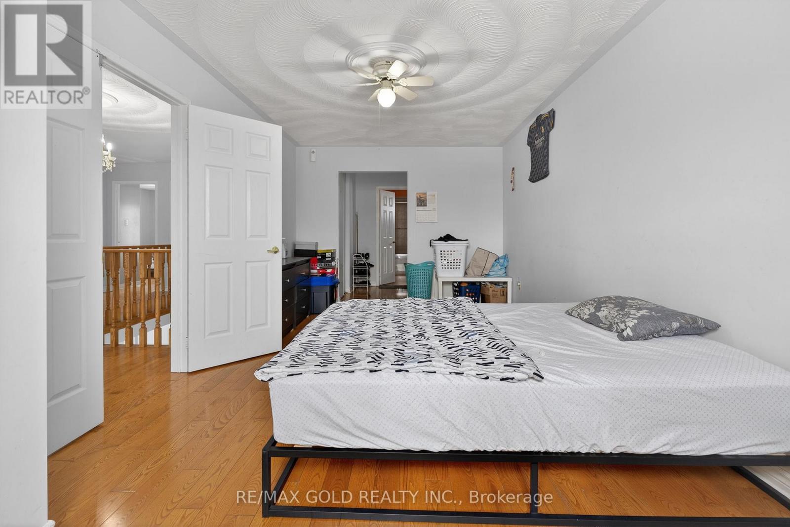 35 Kirk Drive, Brampton, Ontario  L6X 4E6 - Photo 17 - W12783704