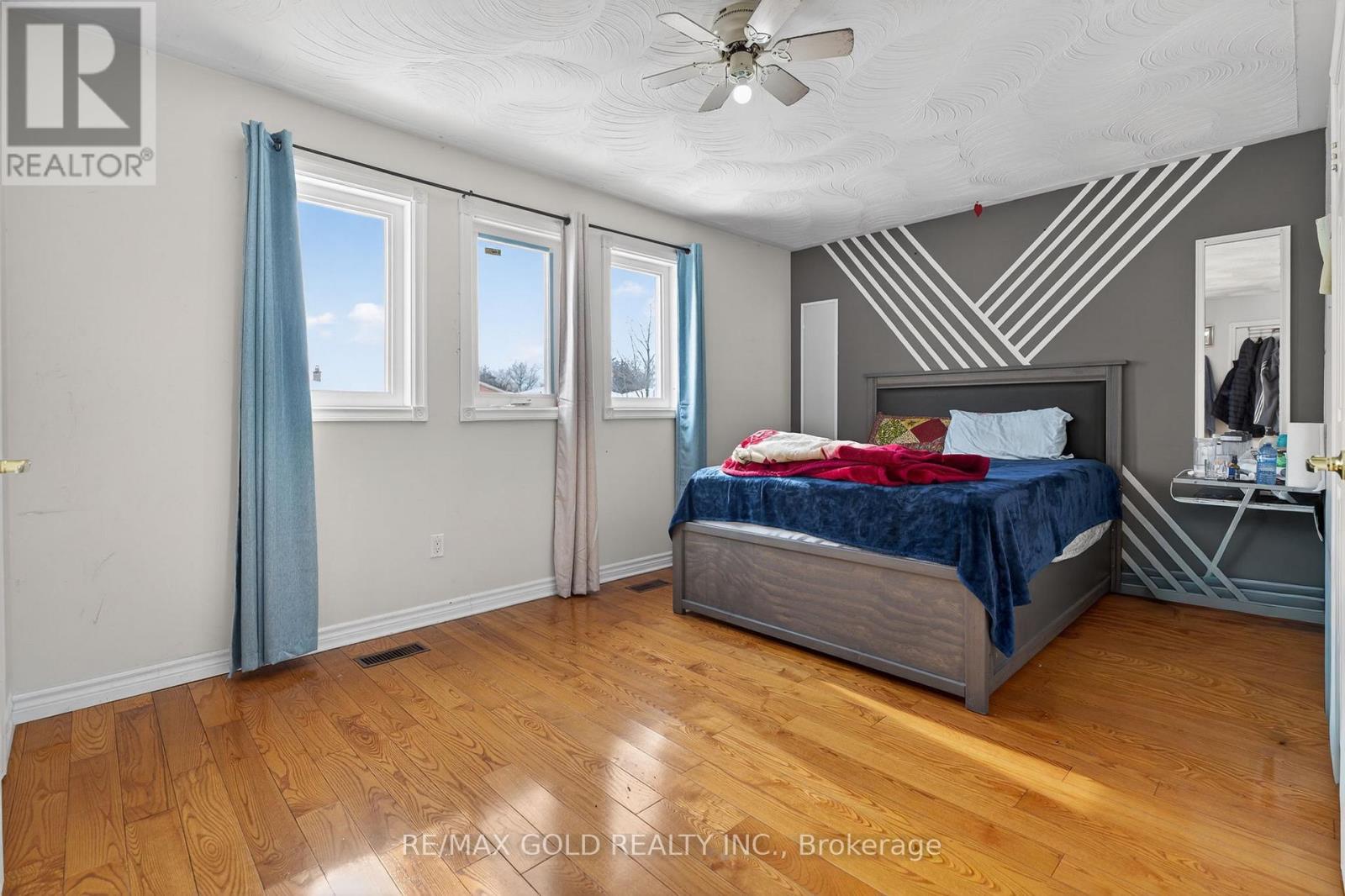 35 Kirk Drive, Brampton, Ontario  L6X 4E6 - Photo 19 - W12783704