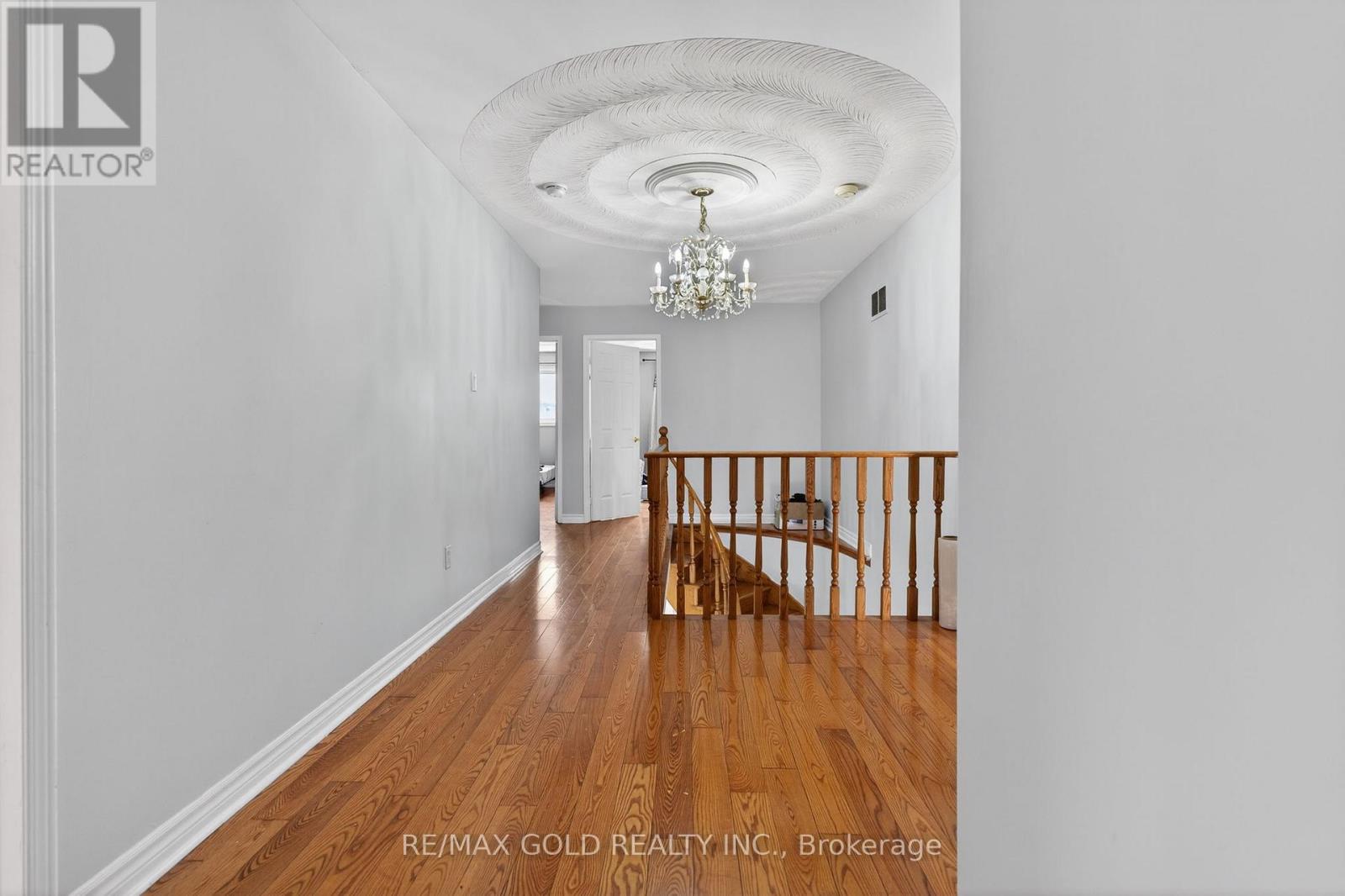 35 Kirk Drive, Brampton, Ontario  L6X 4E6 - Photo 16 - W12783704