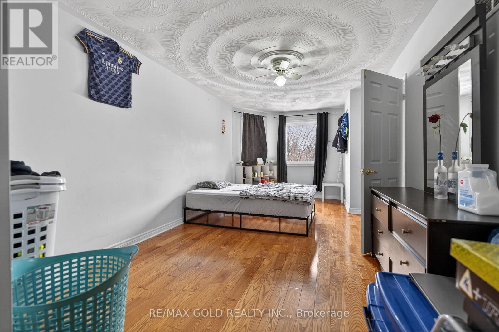 35 Kirk Drive, Brampton, Ontario  L6X 4E6 - Photo 18 - W12783704