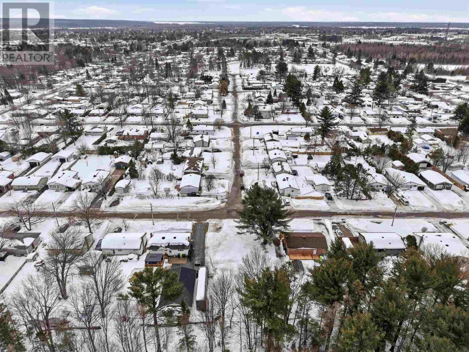 72 Corey Ave, Sault Ste. Marie, Ontario  P6B 4G5 - Photo 6 - SM260453