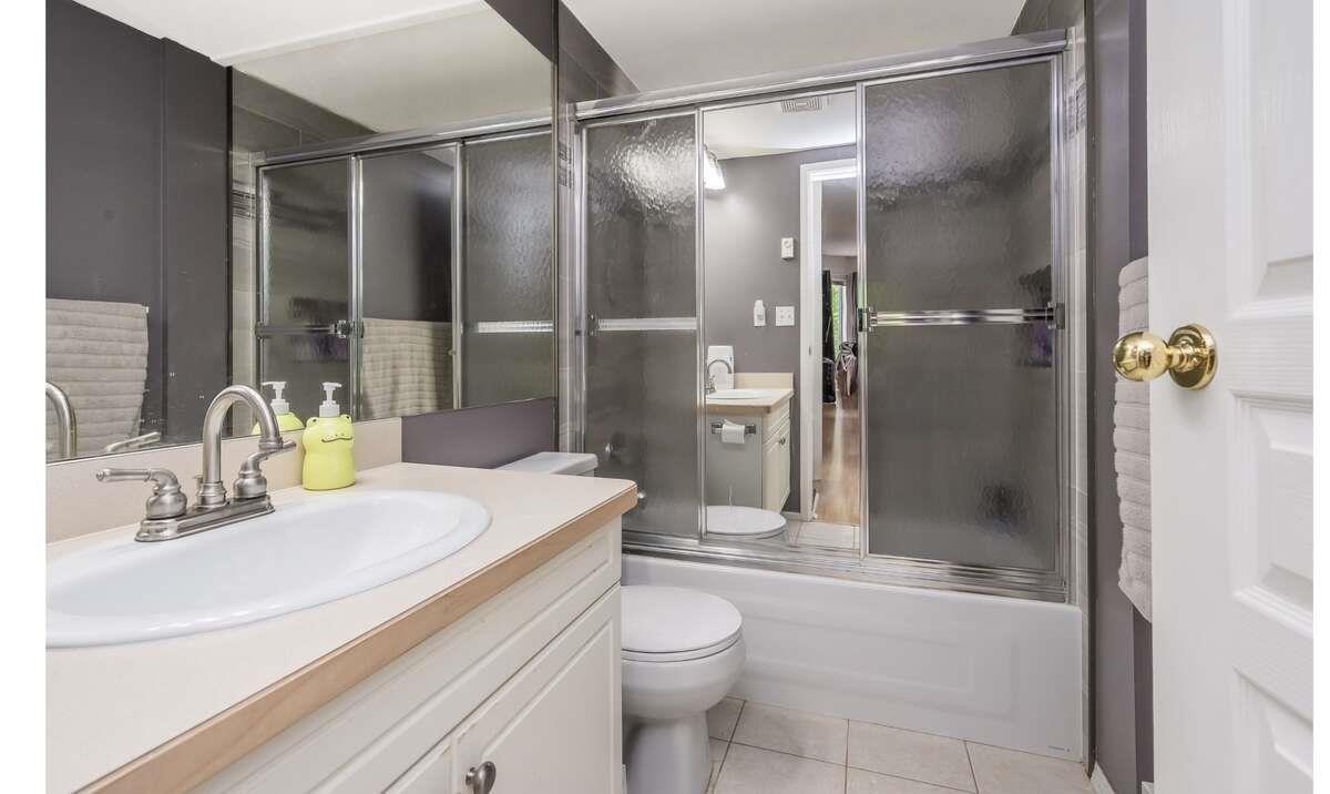 210 20177 54a Avenue, Langley, British Columbia  V3A 3W6 - Photo 25 - R3098320