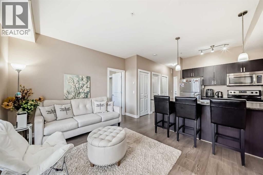 301, 117 Copperpond Common Se, Calgary, Alberta  T2Z 5E2 - Photo 2 - A2260840