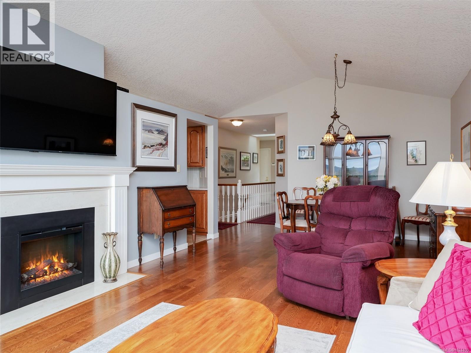 714 6880 Wallace Dr, Central Saanich, British Columbia  V8M 1N8 - Photo 7 - 1024406