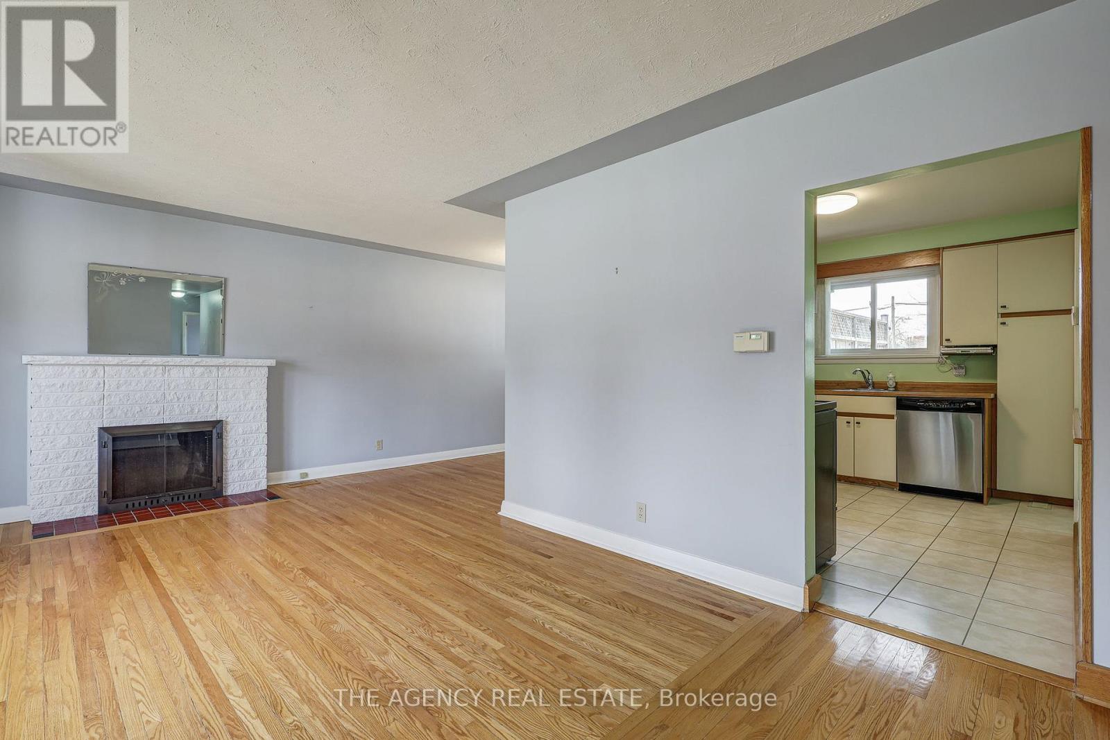 367 Beachwood Avenue, London South, Ontario  N6J 3J9 - Photo 10 - X12868190