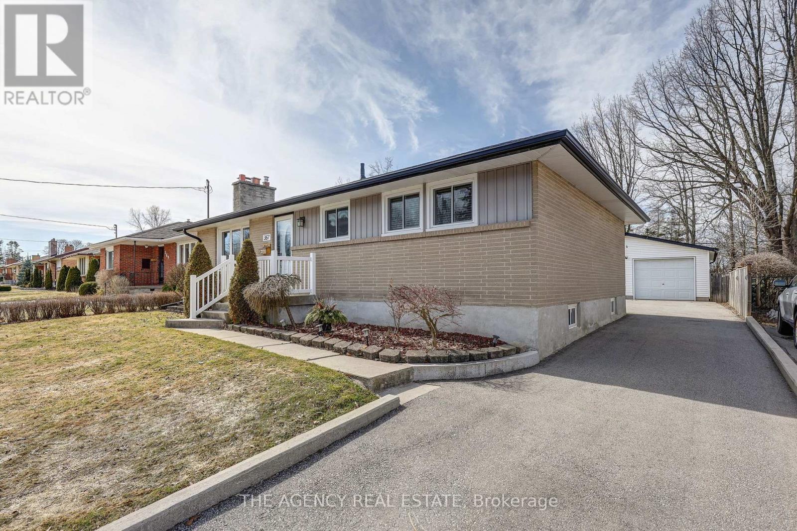367 Beachwood Avenue, London South, Ontario  N6J 3J9 - Photo 2 - X12868190