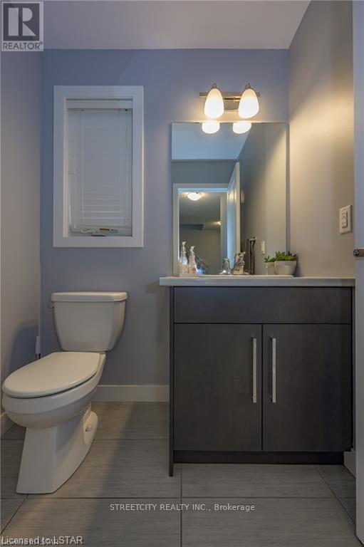 1998 Foxridge Crescent, London North, Ontario  N6G 0L8 - Photo 13 - X12868196