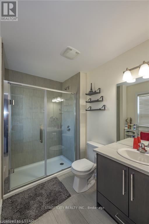 1998 Foxridge Crescent, London North, Ontario  N6G 0L8 - Photo 14 - X12868196