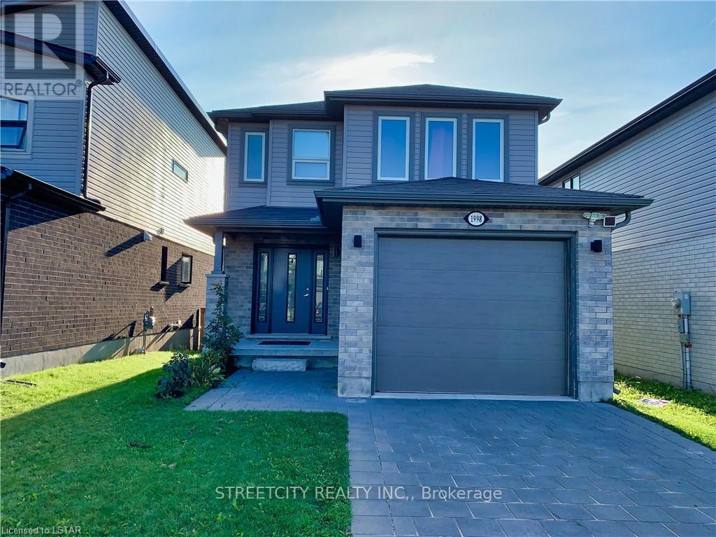 1998 Foxridge Crescent, London North, Ontario  N6G 0L8 - Photo 2 - X12868196