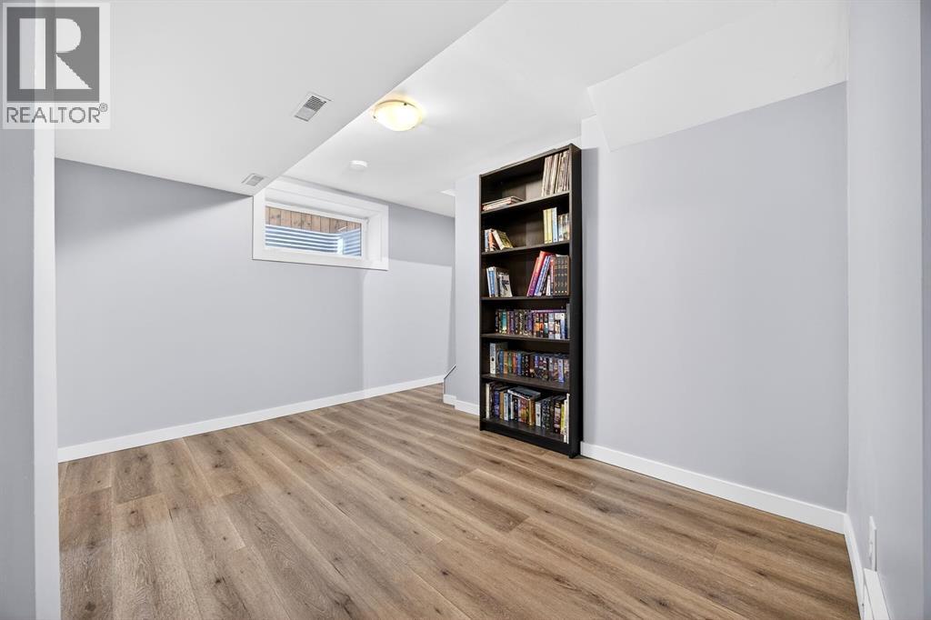 154 Windermere Road Sw, Calgary, Alberta  T3C 3K8 - Photo 24 - A2288937