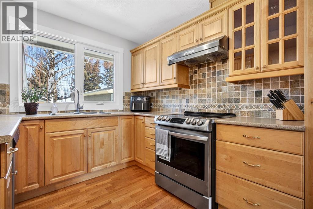 154 Windermere Road Sw, Calgary, Alberta  T3C 3K8 - Photo 11 - A2288937