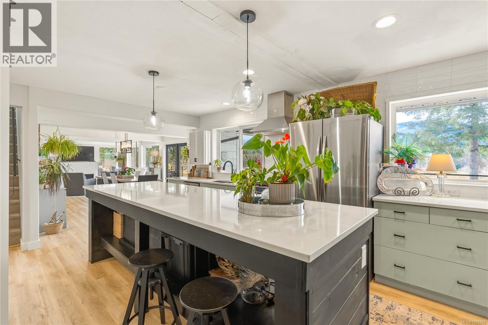 7703 Tozer Rd, Fanny Bay, British Columbia  V0R 1W0 - Photo 12 - 1028286