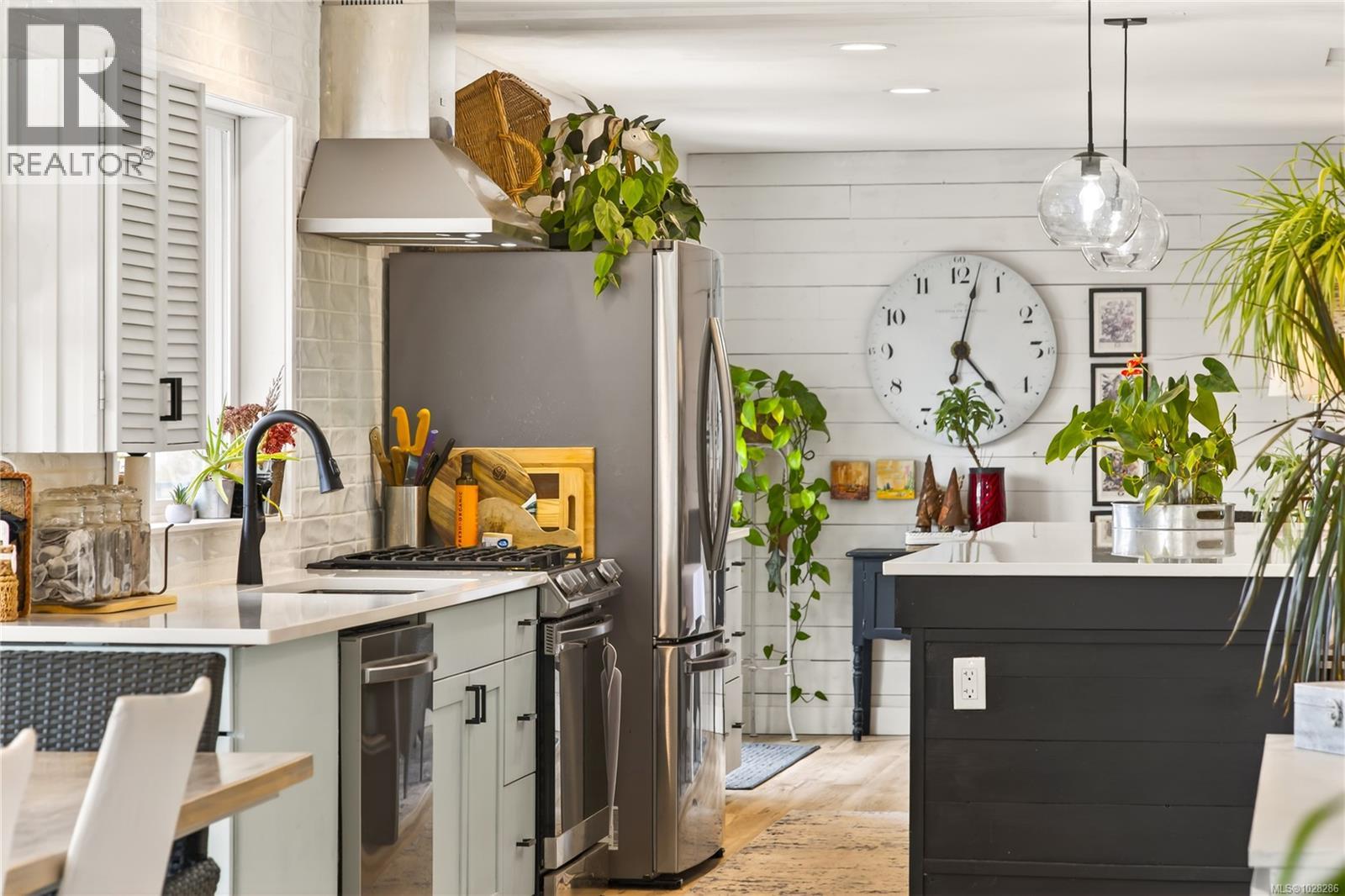 7703 Tozer Rd, Fanny Bay, British Columbia  V0R 1W0 - Photo 13 - 1028286