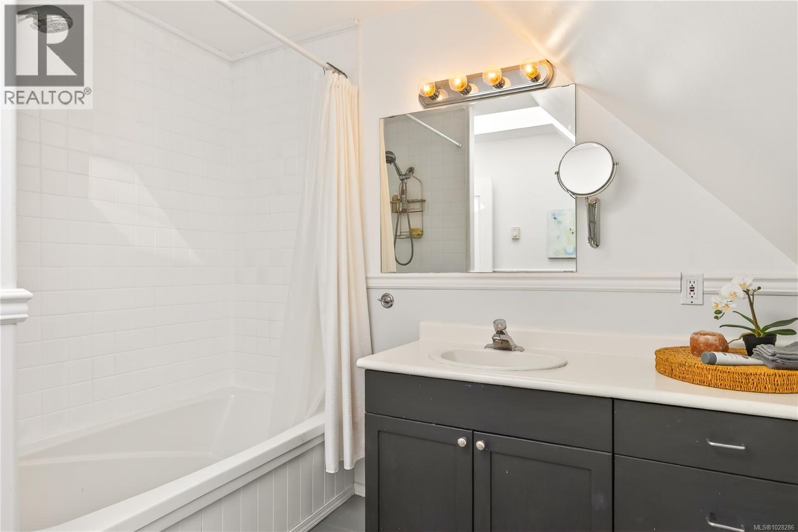 7703 Tozer Rd, Fanny Bay, British Columbia  V0R 1W0 - Photo 66 - 1028286