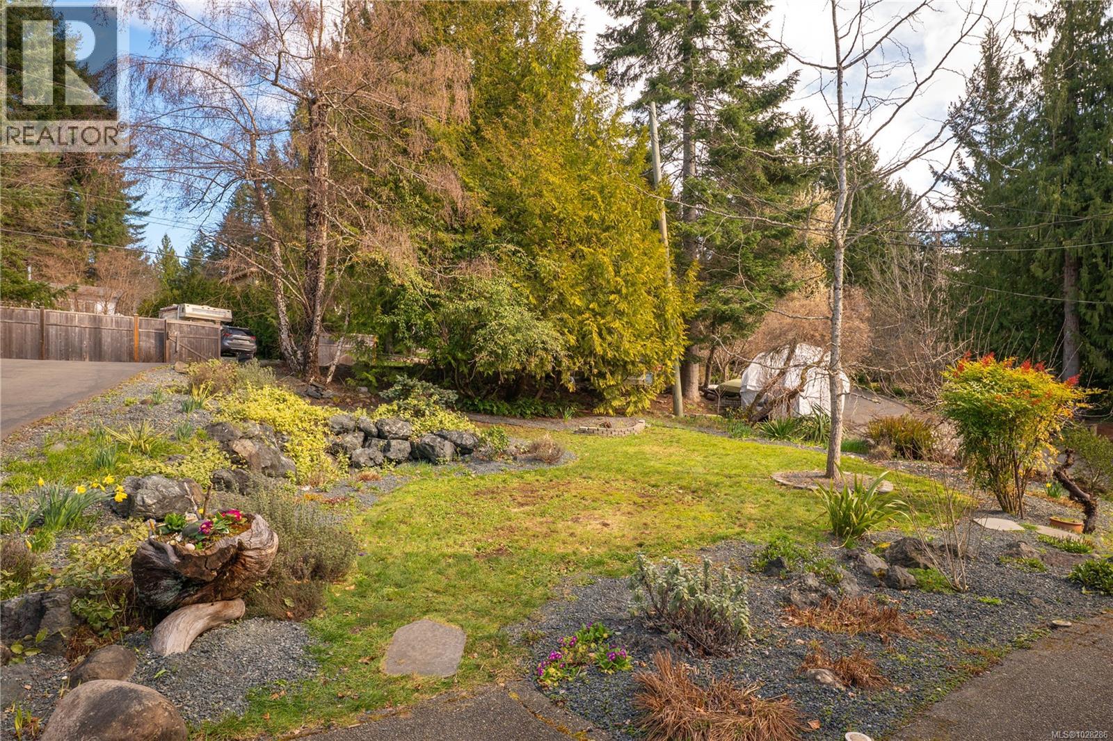 7703 Tozer Rd, Fanny Bay, British Columbia  V0R 1W0 - Photo 43 - 1028286