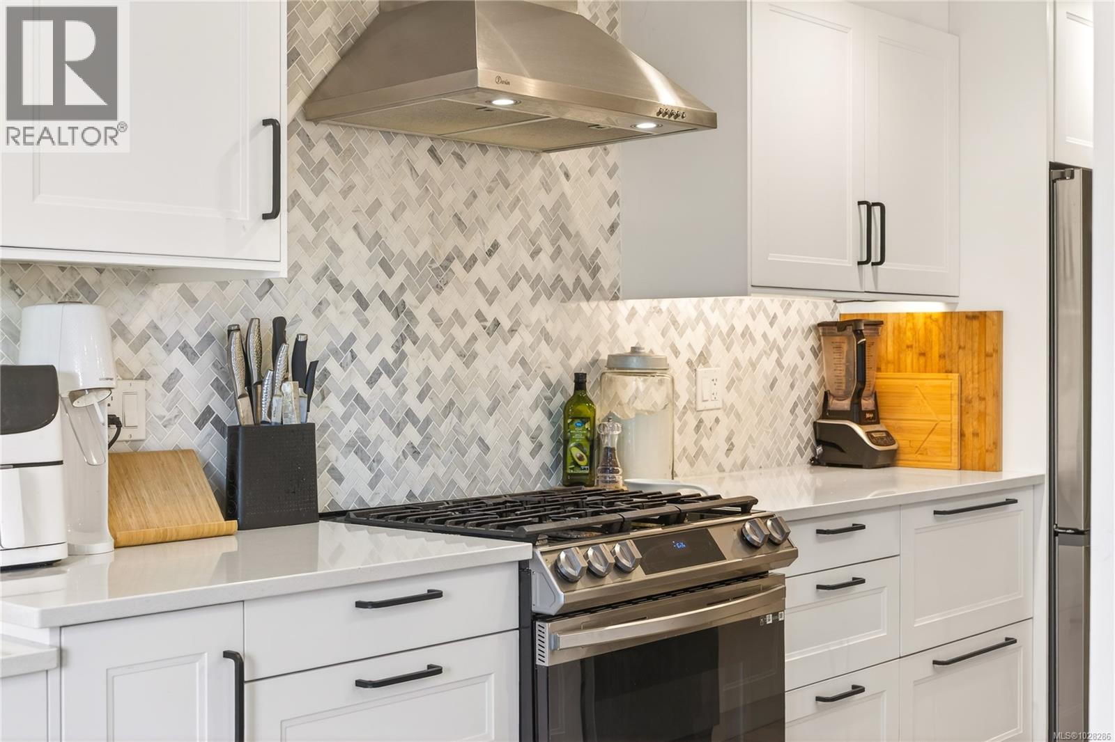 7703 Tozer Rd, Fanny Bay, British Columbia  V0R 1W0 - Photo 90 - 1028286