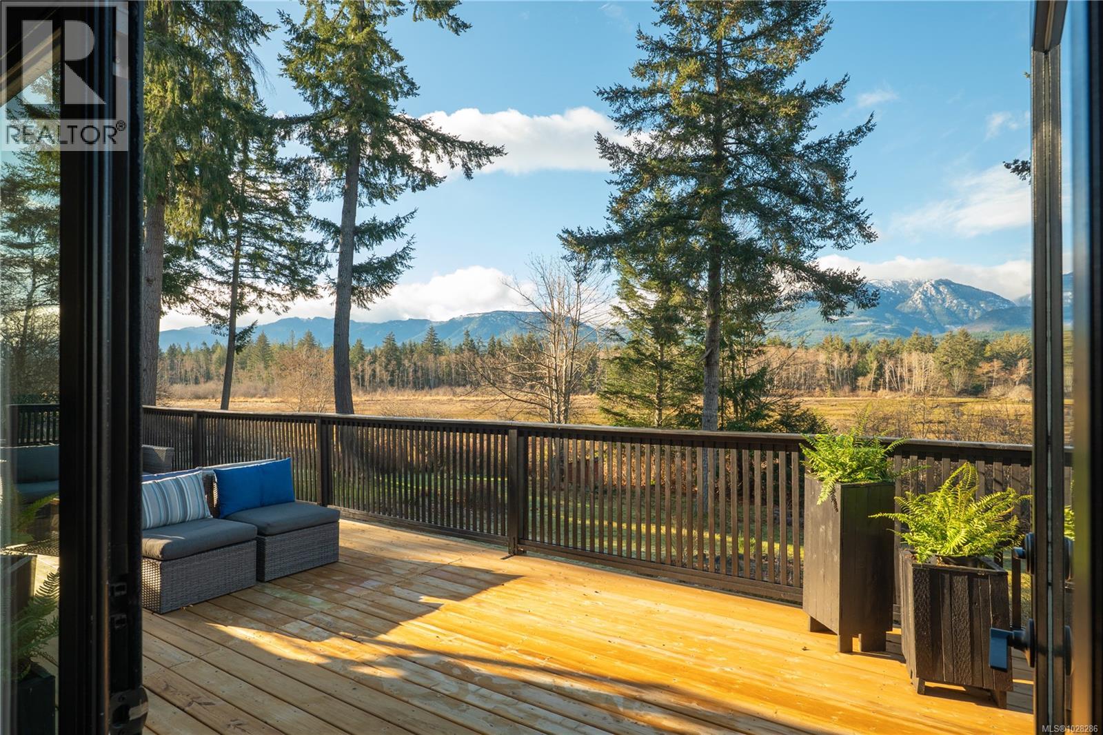 7703 Tozer Rd, Fanny Bay, British Columbia  V0R 1W0 - Photo 95 - 1028286