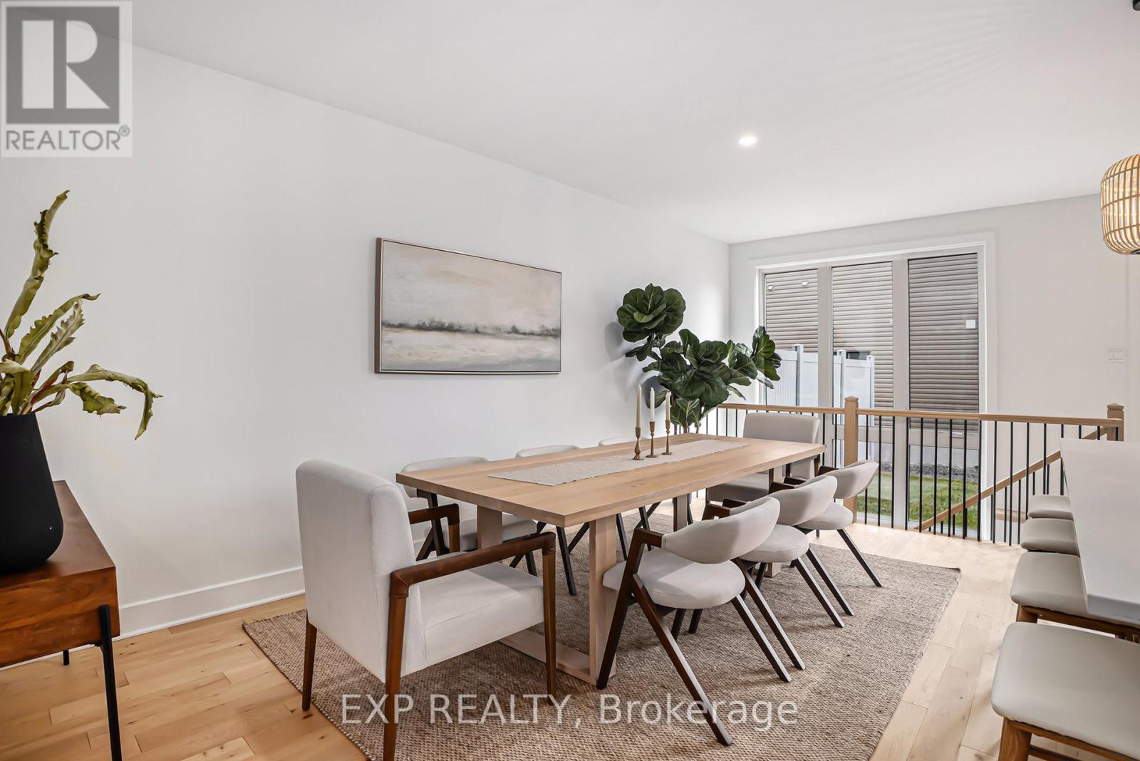 1186 Cope Drive, Ottawa, Ontario  K2S 3C4 - Photo 5 - X12868266