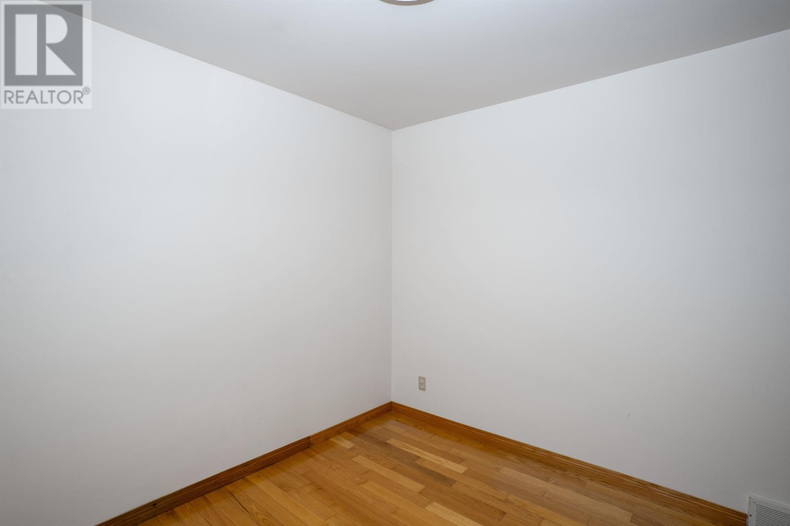 211 Clarkson St S, Thunder Bay, Ontario  P7B 4X1 - Photo 15 - TB2600371