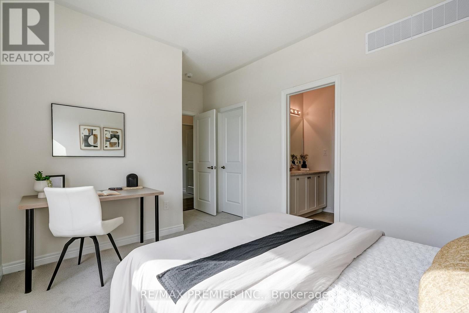 1218 Talisman Manor, Pickering, Ontario  L1X 0R9 - Photo 31 - E12857712