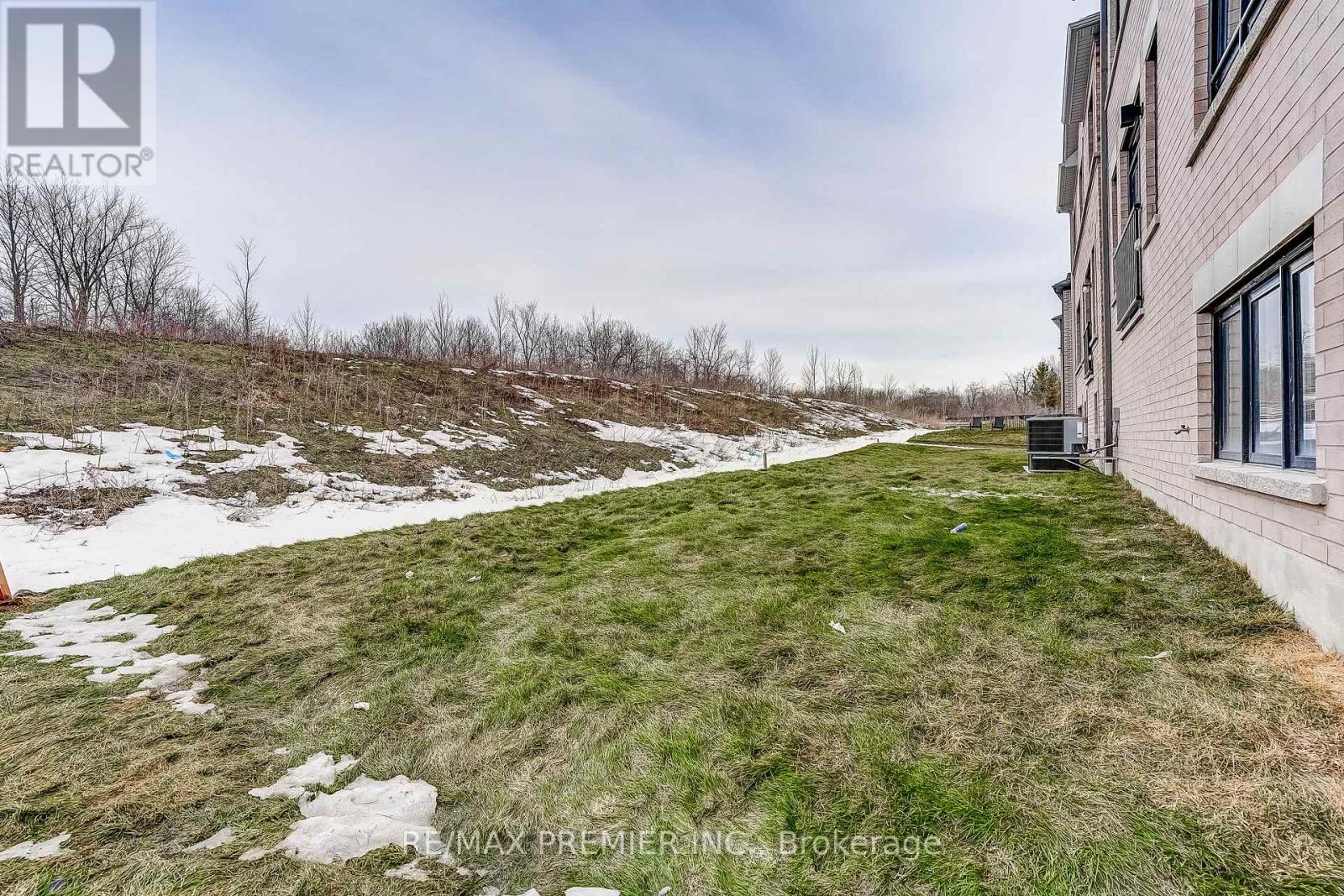 1218 Talisman Manor, Pickering, Ontario  L1X 0R9 - Photo 39 - E12857712