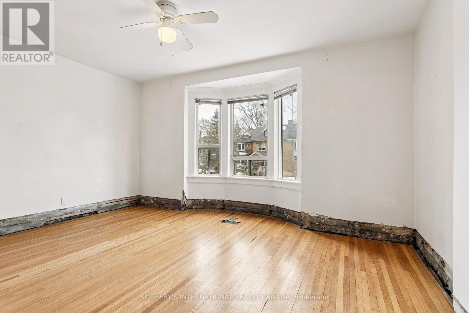 34 Indian Road, Toronto, Ontario  M6R 2T9 - Photo 11 - W12865900