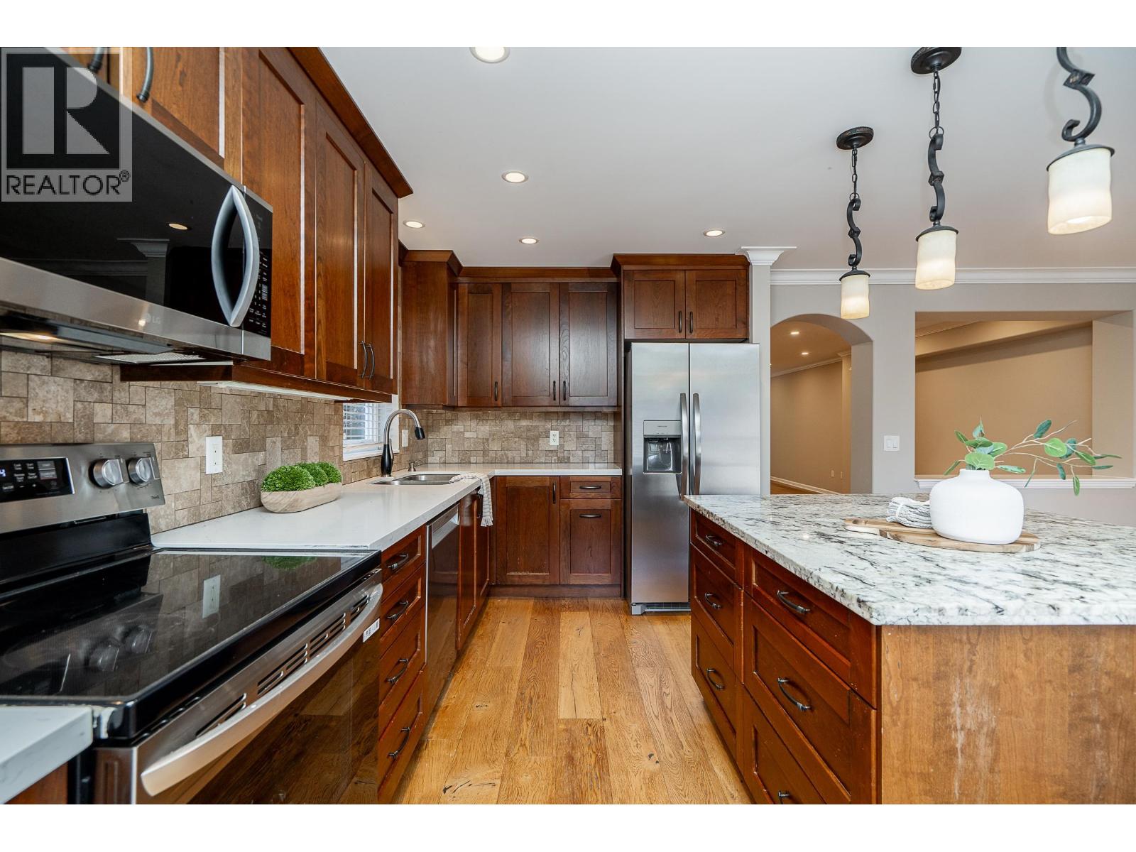 5 2351 Parkway Boulevard, Coquitlam, British Columbia  V3E 3P2 - Photo 5 - R3098247