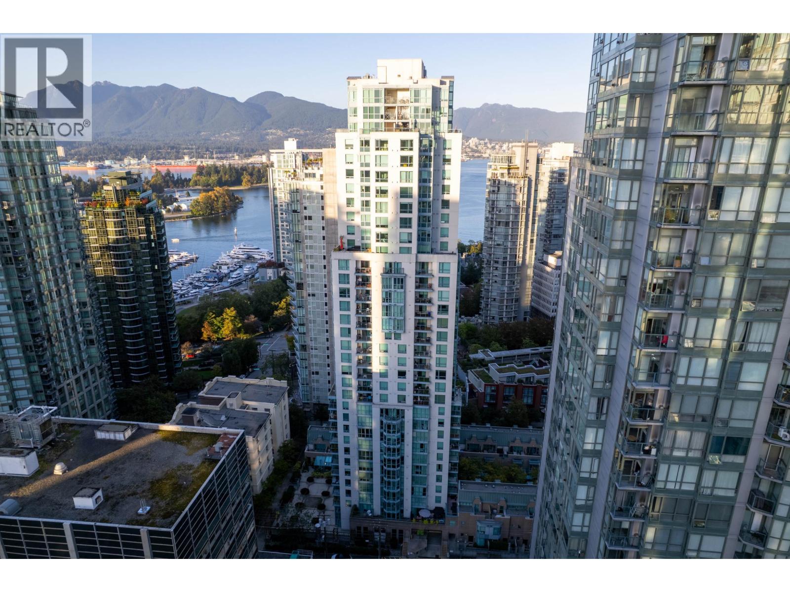 2904 1238 Melville Street, Vancouver, British Columbia  V6E 4N2 - Photo 1 - R3098273