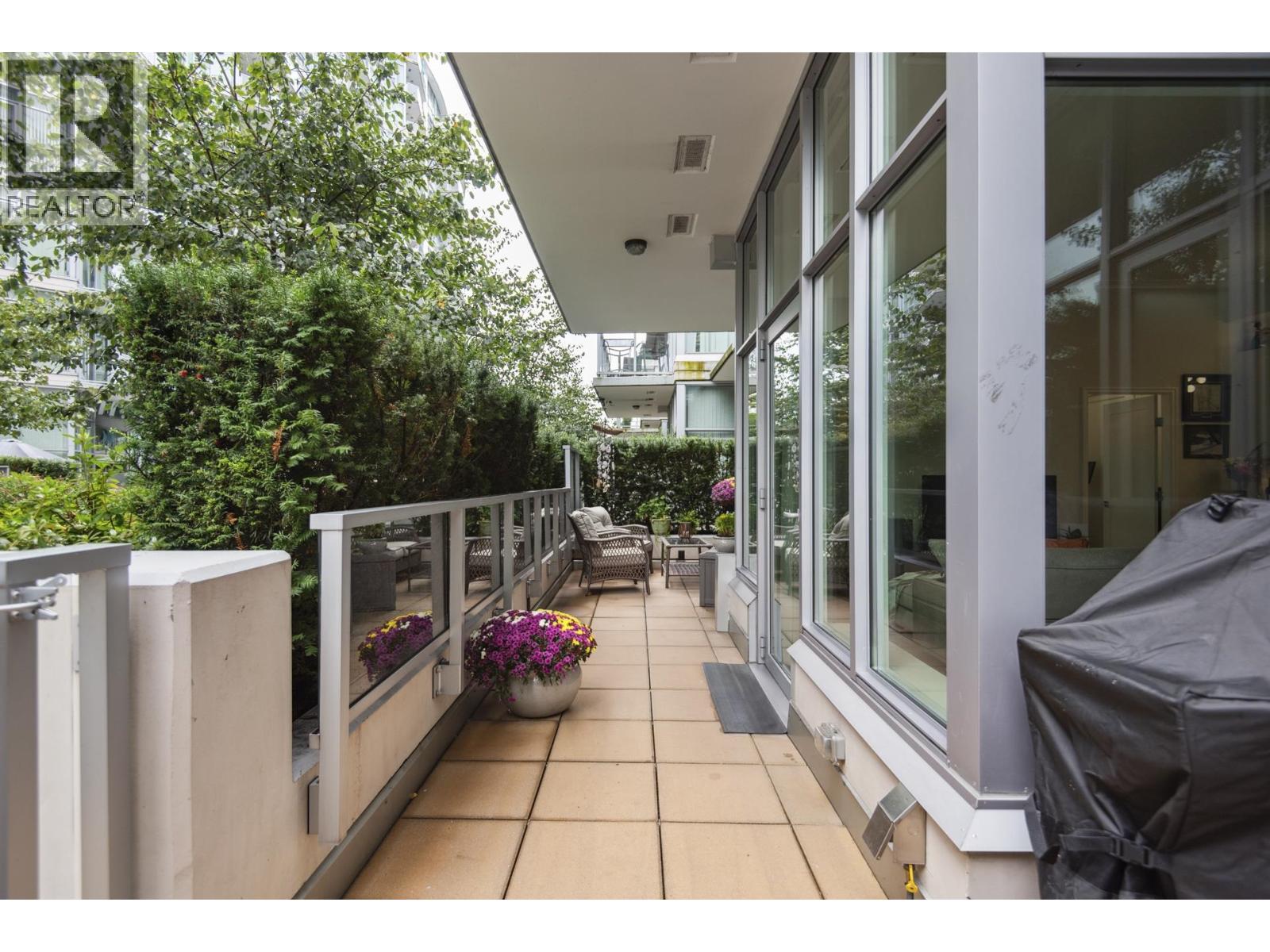 112 185 Victory Ship Way, North Vancouver, British Columbia  V7L 0G2 - Photo 23 - R3098286