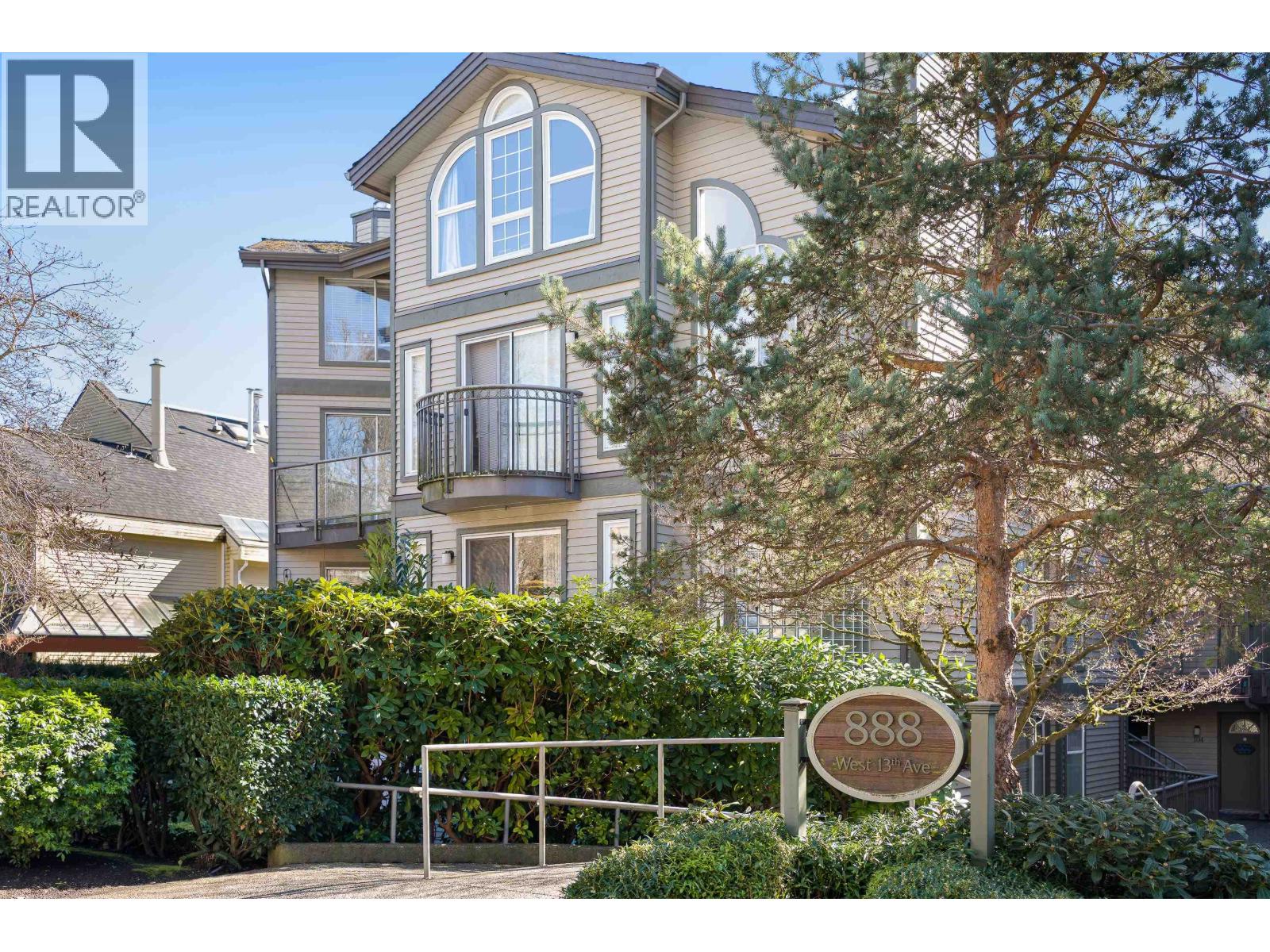 406 888 W 13th Avenue, Vancouver, British Columbia  V5Z 1P2 - Photo 1 - R3098297