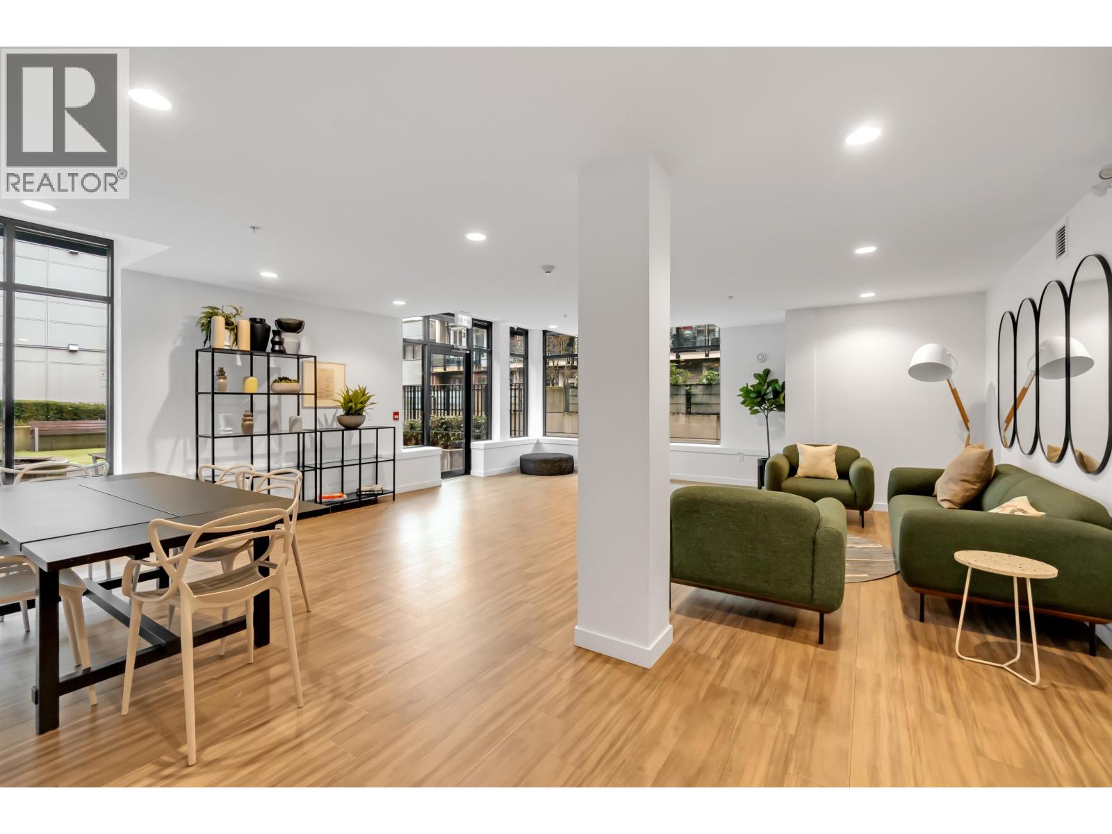 303 715 W 15 Street, North Vancouver, British Columbia  V7M 1T2 - Photo 11 - R3098302