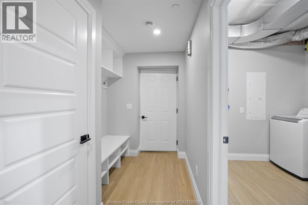 12169 Ducharme Lane Unit# Lower, Mcgregor, Ontario  N0R 1J0 - Photo 11 - 26005035