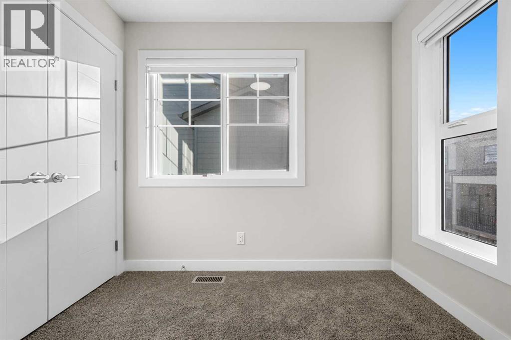 86, 285 Chelsea Court, Chestermere, Alberta  T1X 2W7 - Photo 26 - A2292199