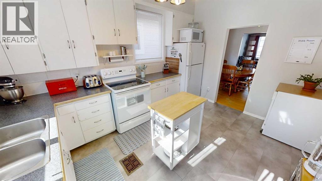 1504 6 Avenue S, Lethbridge, Alberta  T1J 1B1 - Photo 8 - A2292131