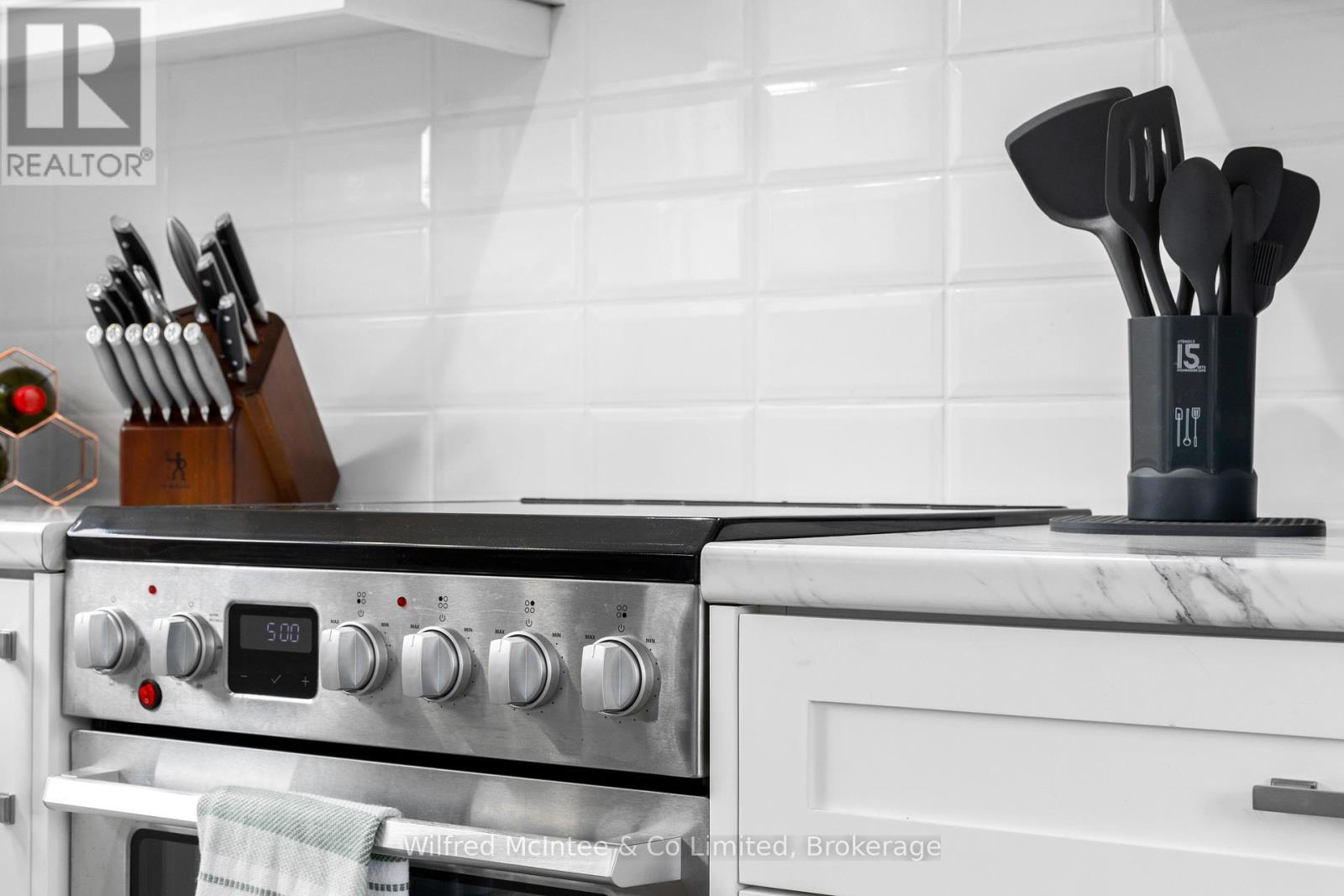 70 Applewood Boulevard, Kincardine, Ontario  N0H 2T0 - Photo 9 - X12868156