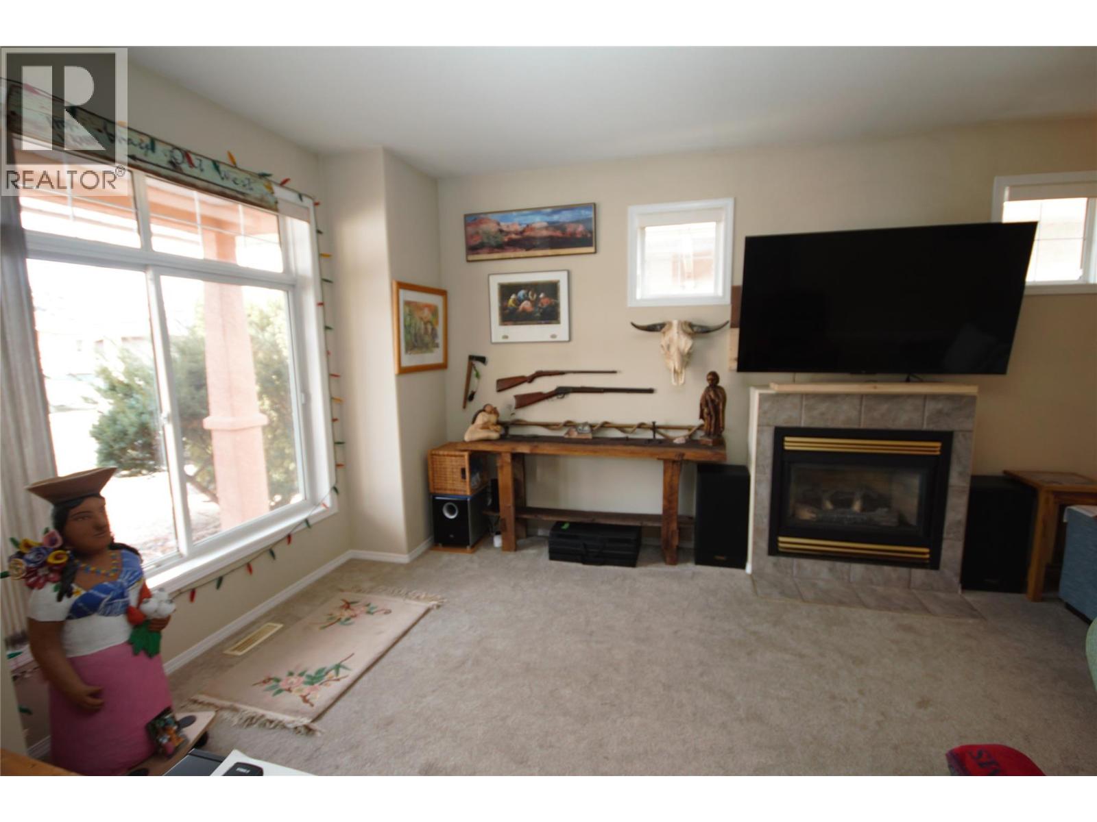 189 Willows Place, Oliver, British Columbia  V0H 1T4 - Photo 9 - 10378773