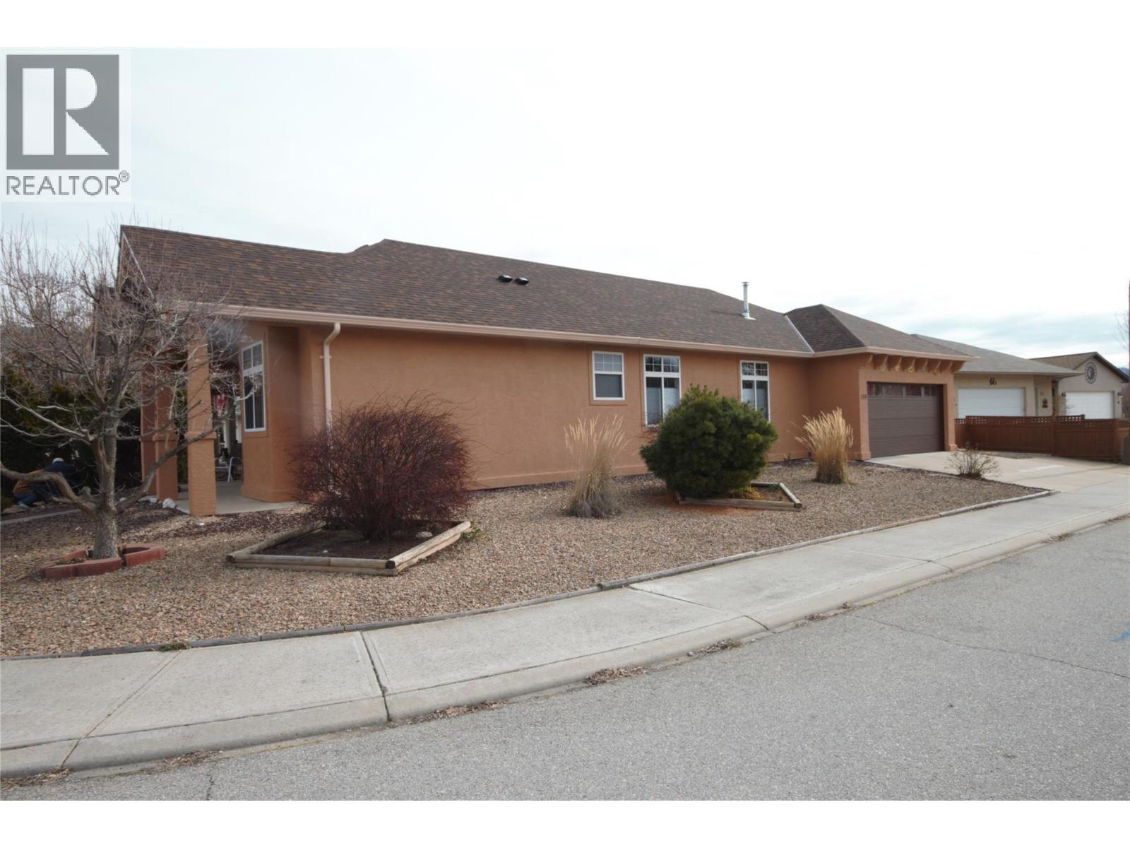 189 Willows Place, Oliver, British Columbia  V0H 1T4 - Photo 3 - 10378773