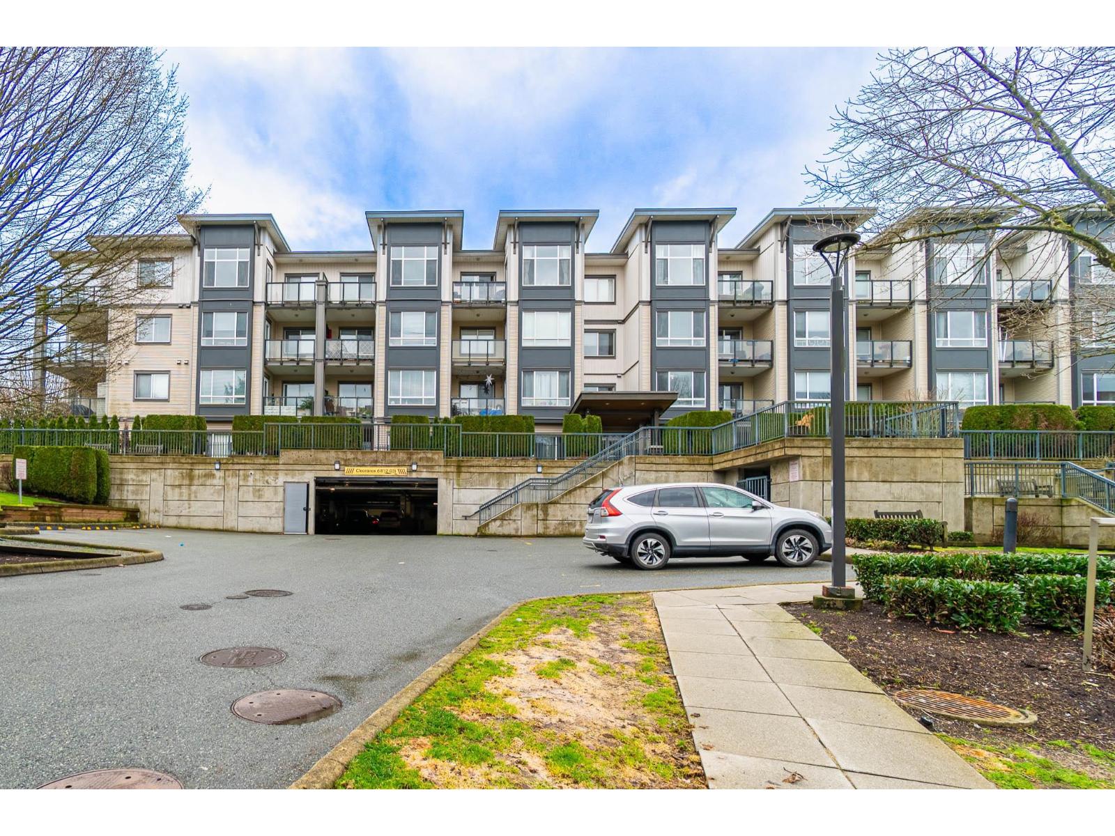 303 2943 Nelson Place, Abbotsford, British Columbia  V2S 7G2 - Photo 2 - R3098001