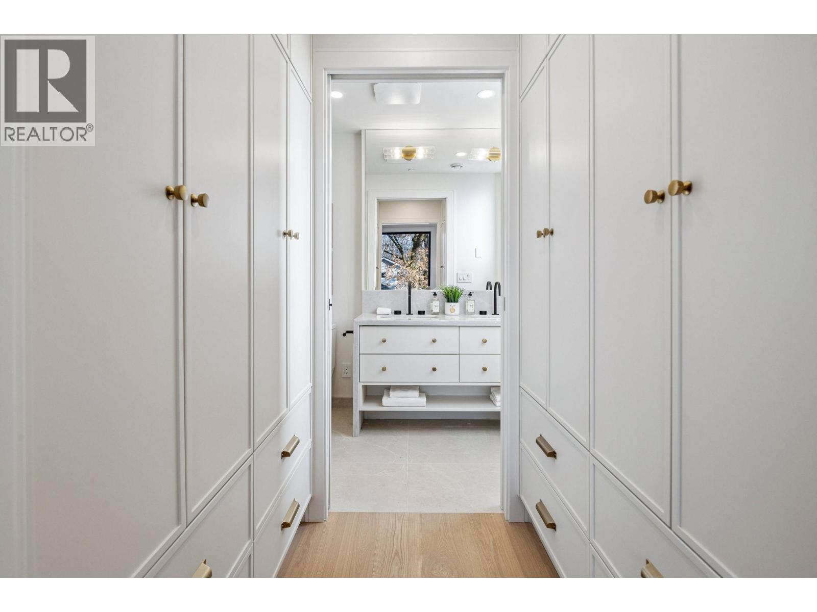 2 3036 W 13th Avenue, Vancouver, British Columbia  V6K 2V2 - Photo 18 - R3096339