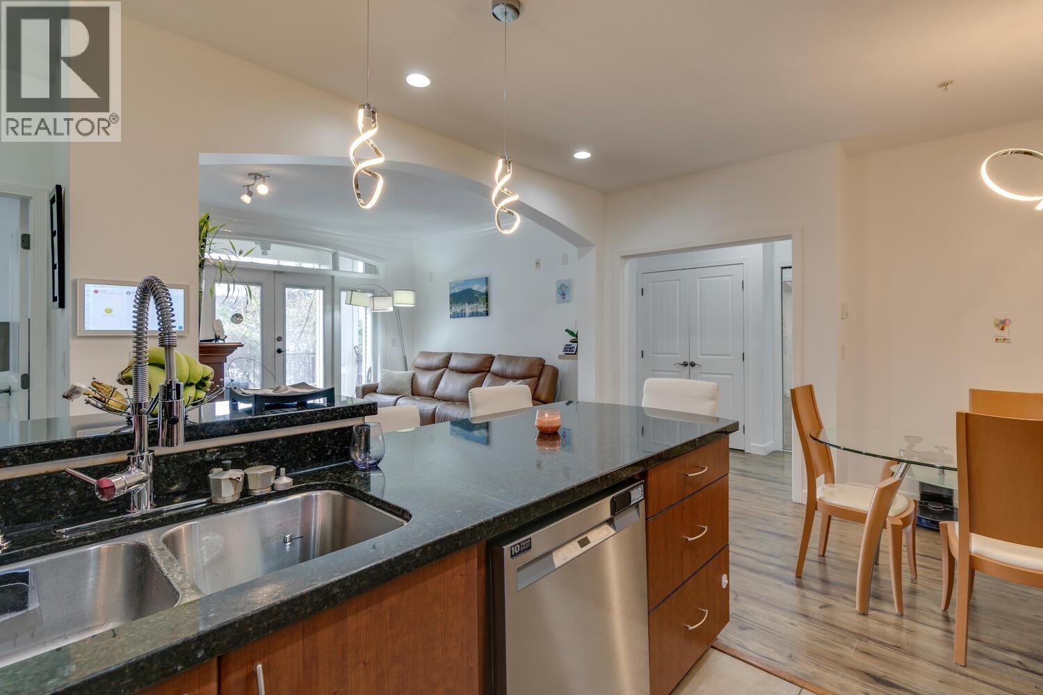 107 976 Adair Avenue, Coquitlam, British Columbia  V3K 3V2 - Photo 11 - R3098164