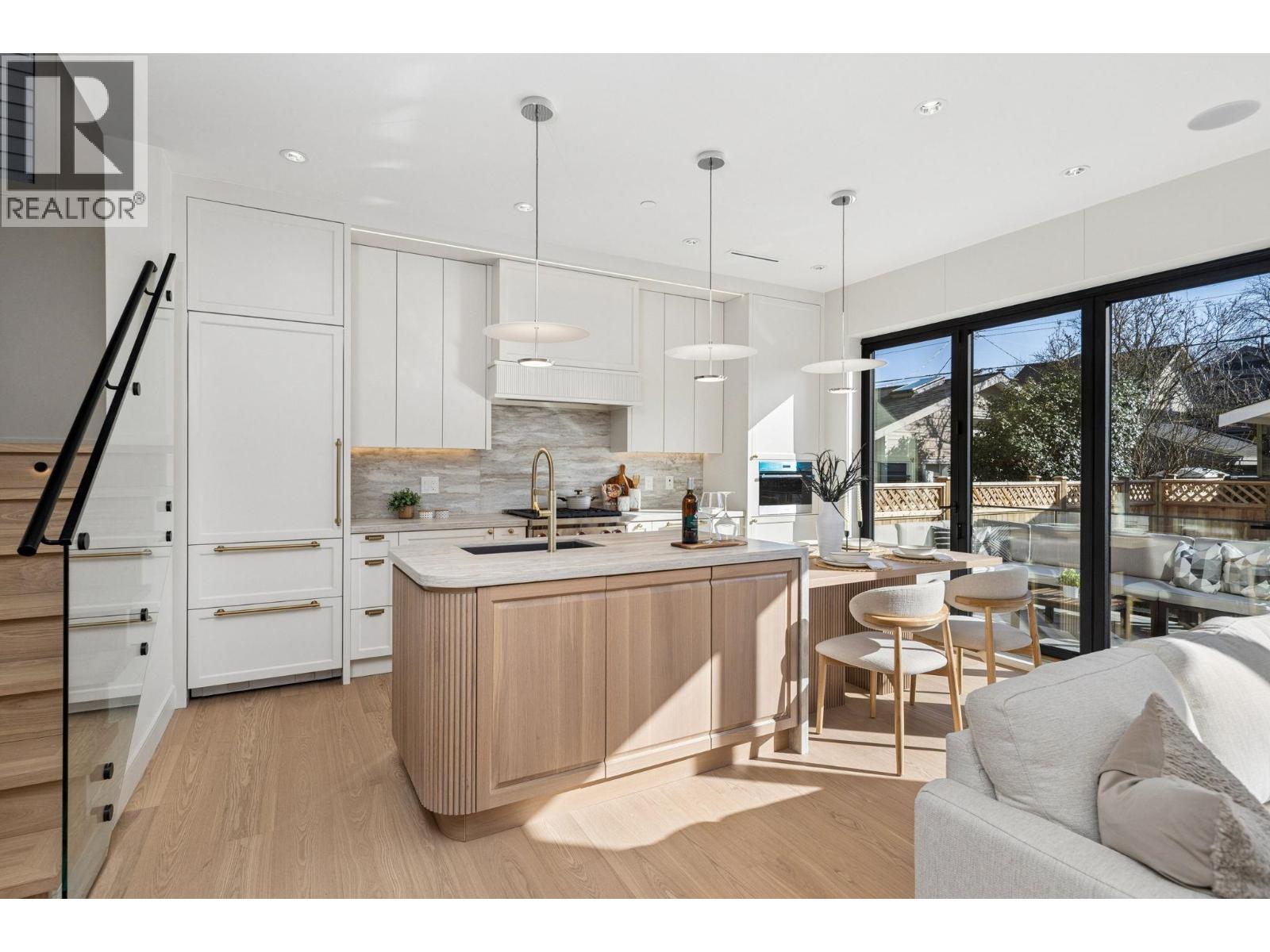 2 3036 W 13th Avenue, Vancouver, British Columbia  V6K 2V2 - Photo 9 - R3096339