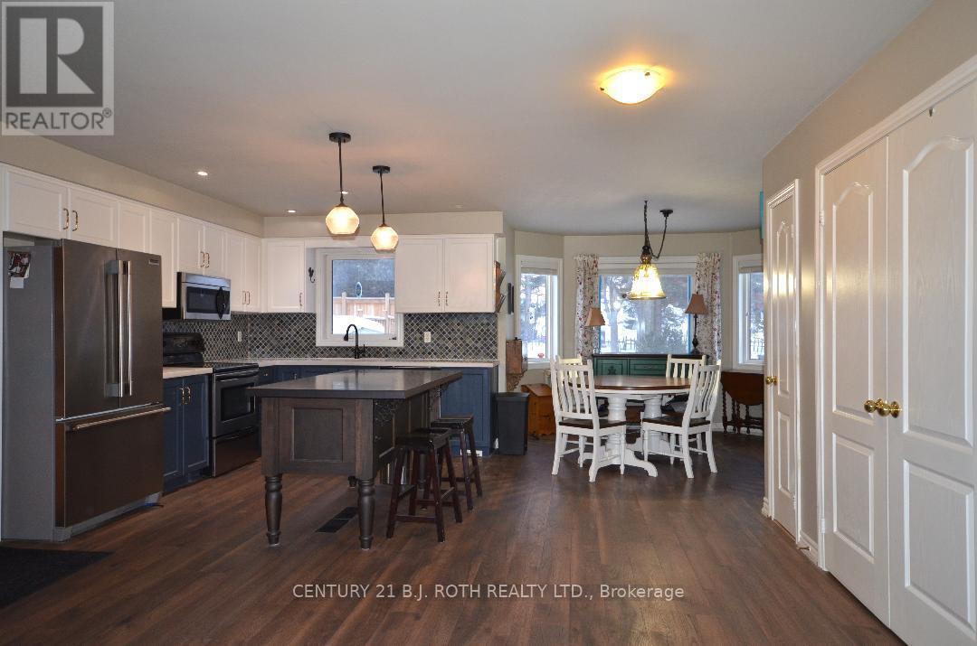 119 Metcalfe Drive, Bradford West Gwillimbury (Bradford), Ontario  L3Z 3J2 - Photo 5 - N12777508