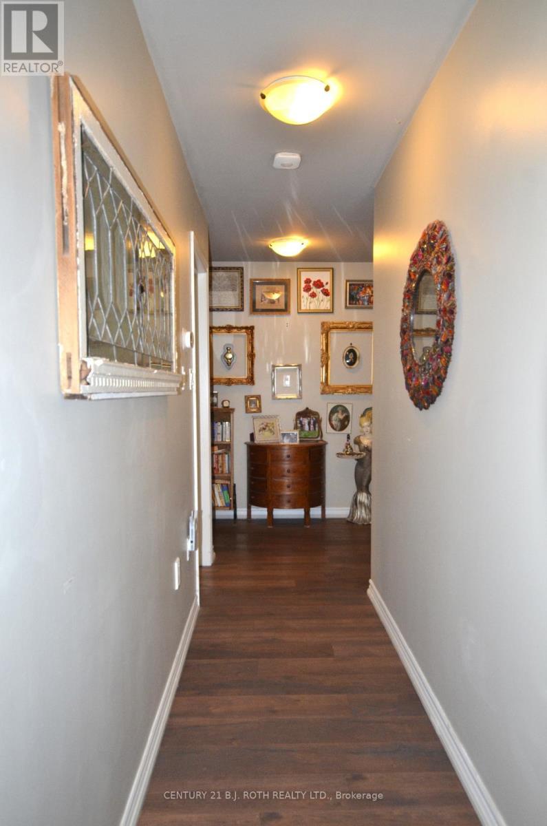 119 Metcalfe Drive, Bradford West Gwillimbury (Bradford), Ontario  L3Z 3J2 - Photo 9 - N12777508