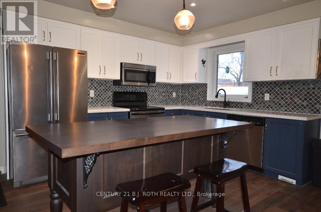 119 Metcalfe Drive, Bradford West Gwillimbury (Bradford), Ontario  L3Z 3J2 - Photo 6 - N12777508