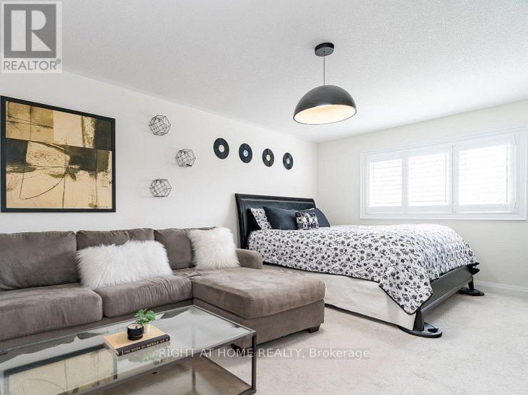 37 Muirfield Drive, Barrie (Holly), Ontario  L4N 5S4 - Photo 11 - S12868252